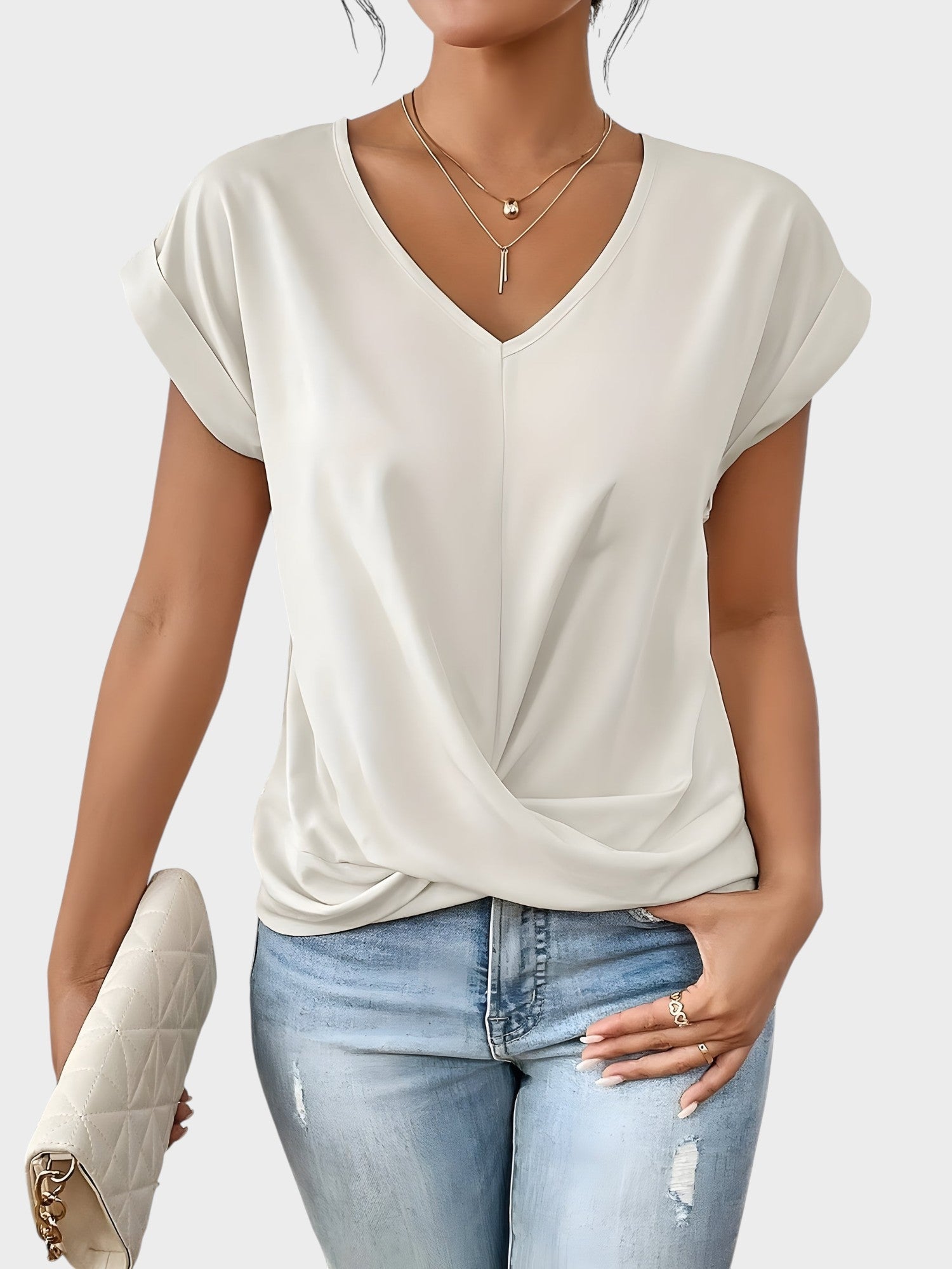 MIA | CASUAL T-SHIRT WITH V-NECK